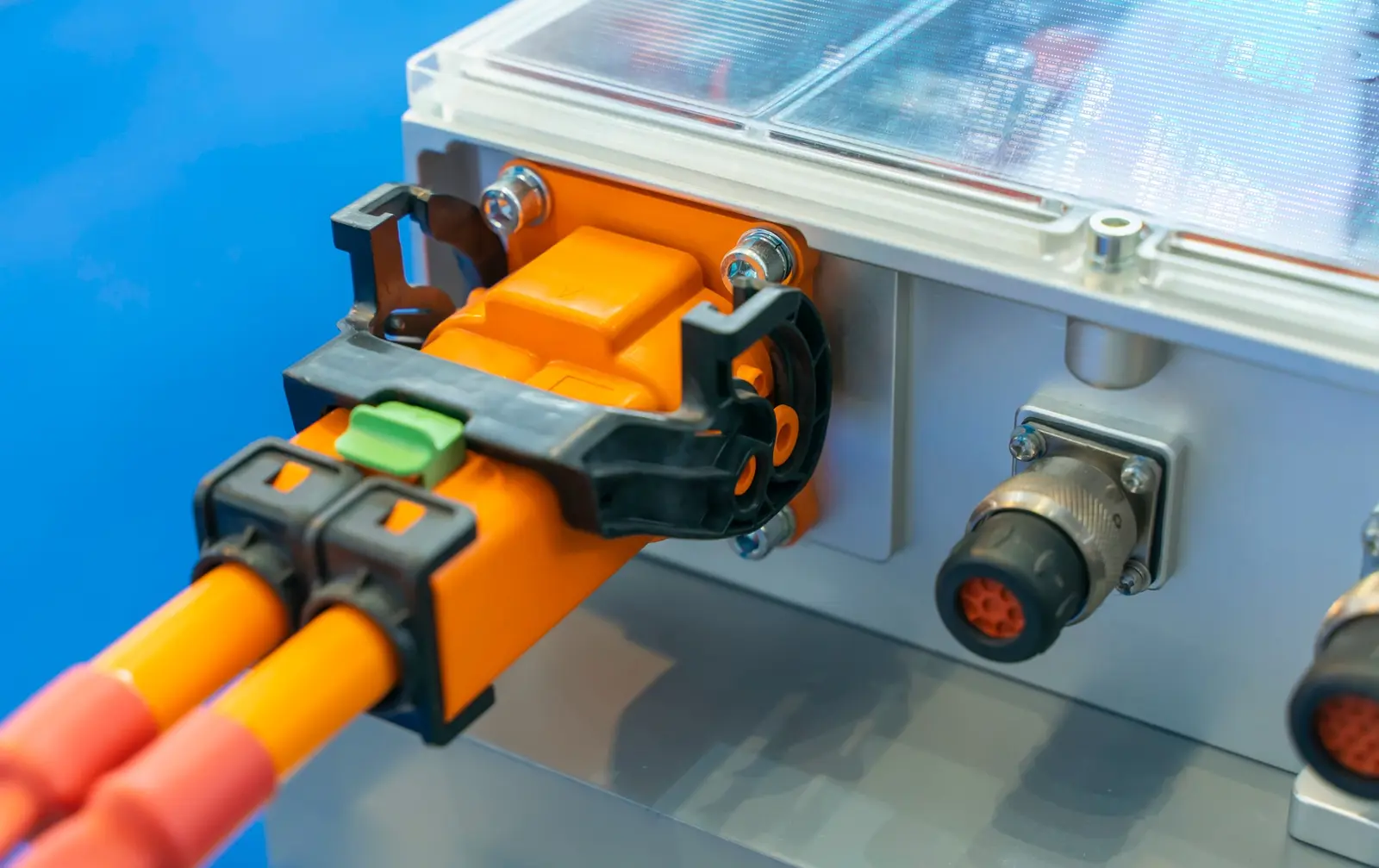 Hochvolt-Steckverbinder für Automotive und E-Mobility
